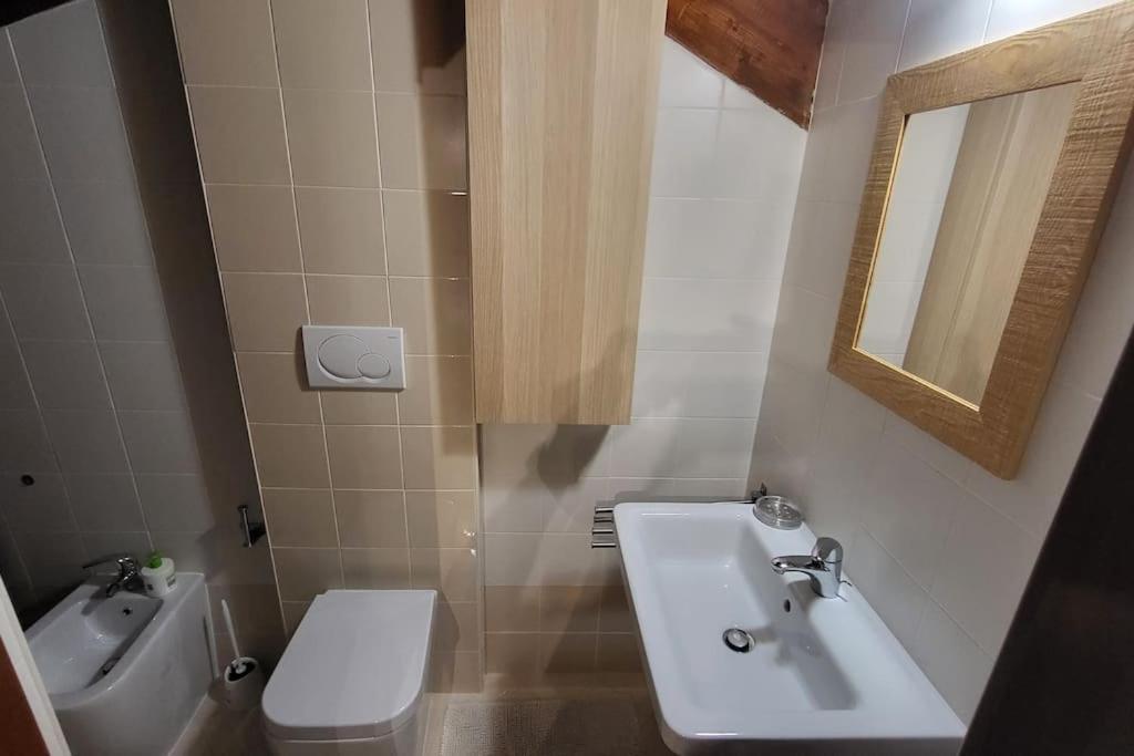 Appartement Attico E Super Attico Panoramico à Rocca di Cambio Extérieur photo